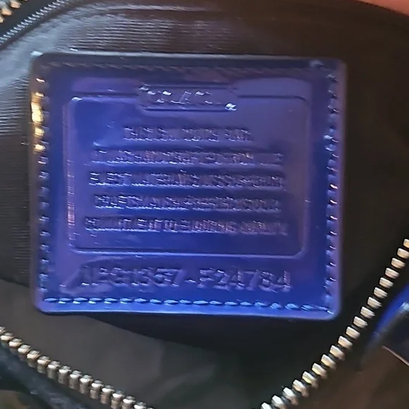 AUTHENTIC VINTAGE COACH WOOL HANDBAG WITH PATENT LEATHER HANDLE AND BOW - Picture 6 of 9